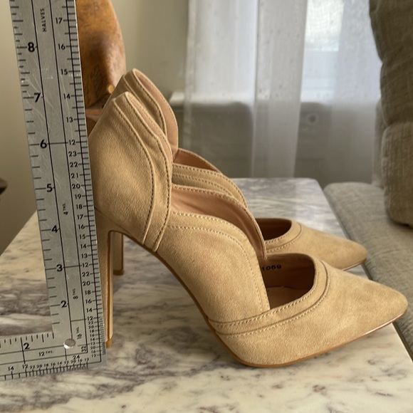 Journey Collection heels - Picture 4 of 4